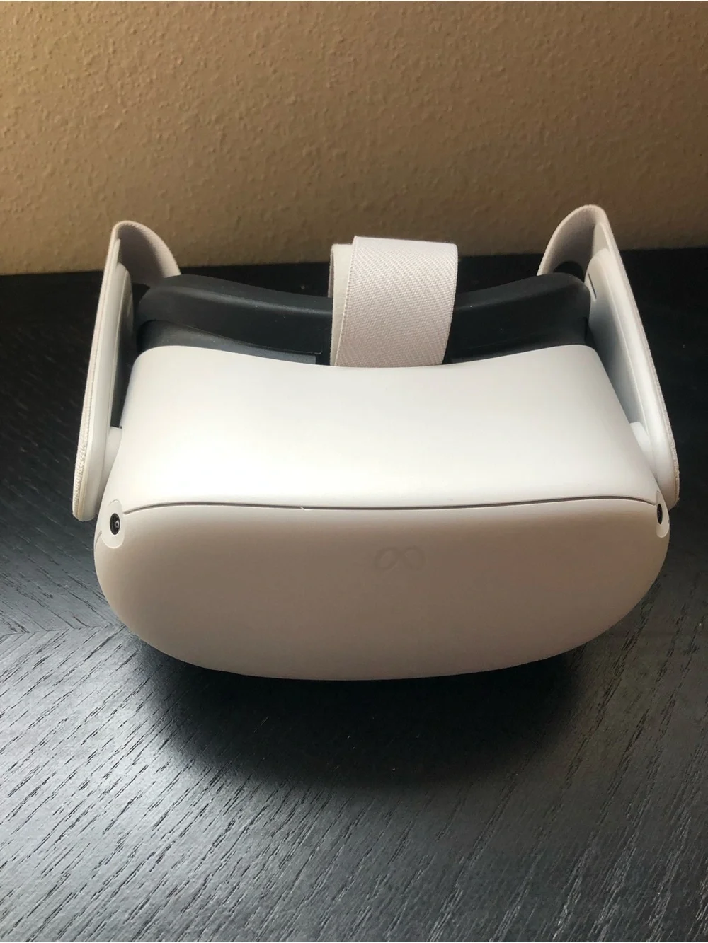 Meta Quest 2 Standalone VR Headset in White with Controllers